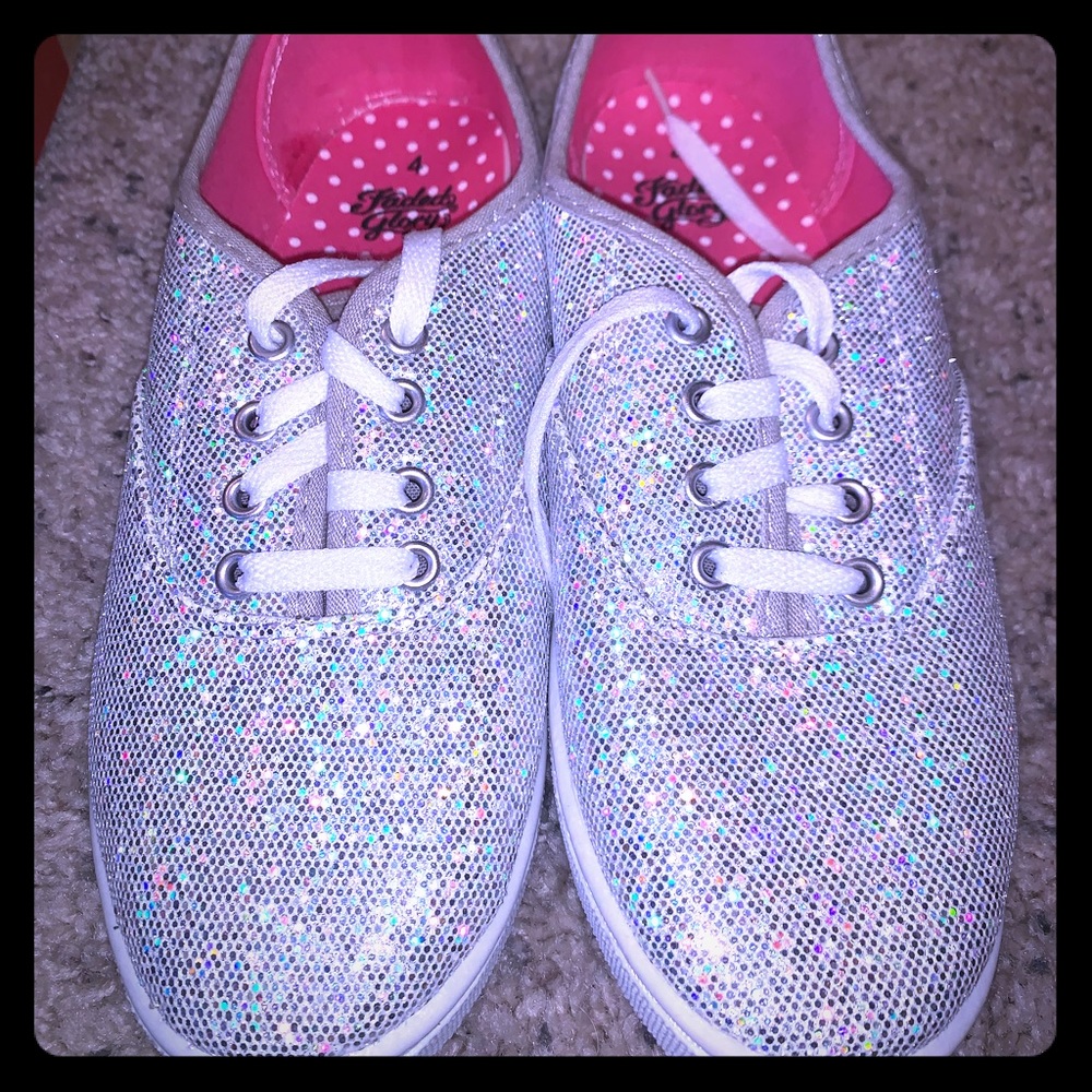 Kids Silver Glitter Shoes - Size 4